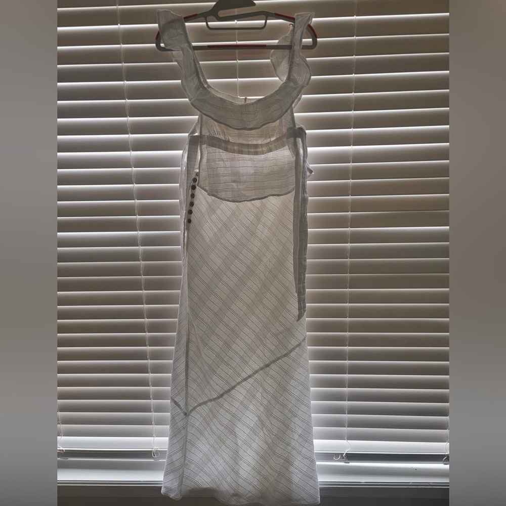FREE PEOPLE White Maxi Skirt Set
Size XS
